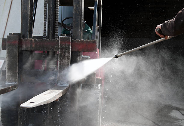 Why Choose Our Certified Pressure Washing Experts for Your Project Needs in Prairie Heights, WA?